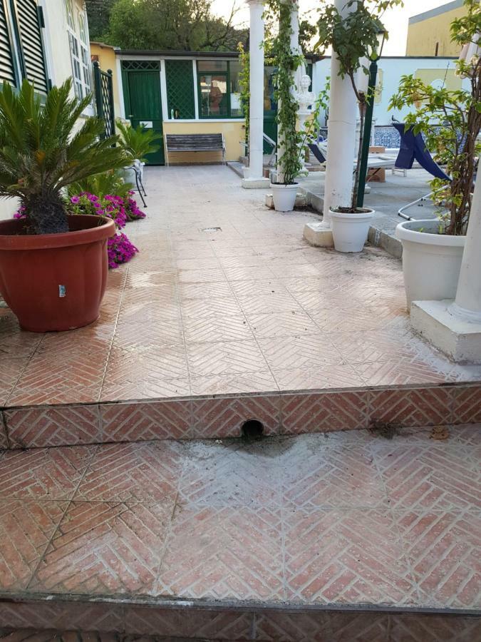 Villino Angela A Sant'Anna Apartment Boscotrecase ภายนอก รูปภาพ