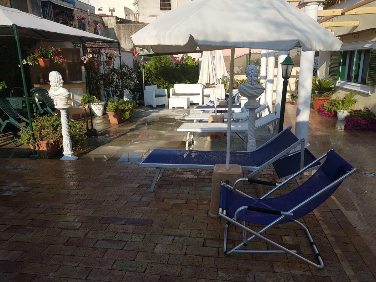 Villino Angela A Sant'Anna Apartment Boscotrecase ภายนอก รูปภาพ