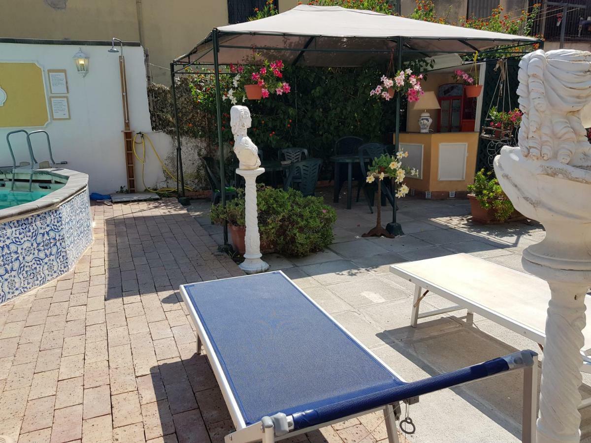 Villino Angela A Sant'Anna Apartment Boscotrecase ภายนอก รูปภาพ